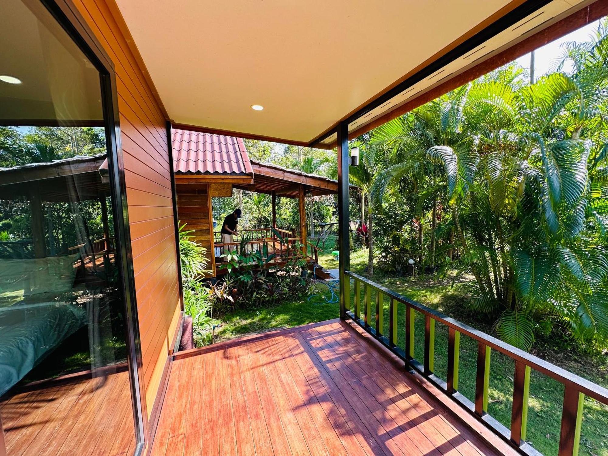 Koh Jum Bungalow & Hostel Extérieur photo