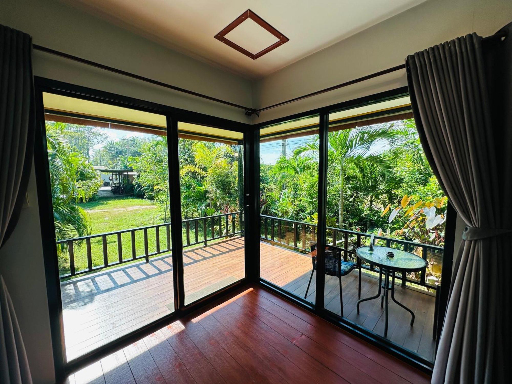 Koh Jum Bungalow & Hostel Extérieur photo