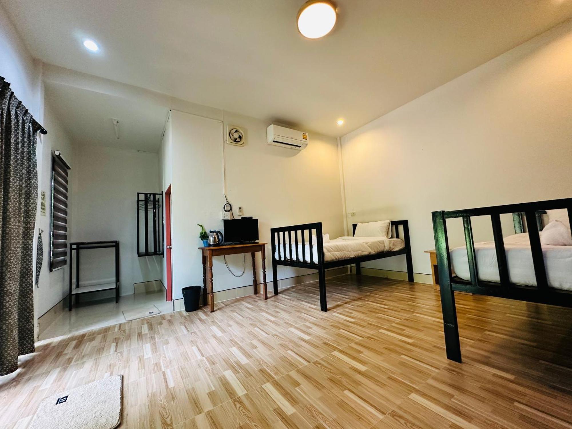 Koh Jum Bungalow & Hostel Extérieur photo